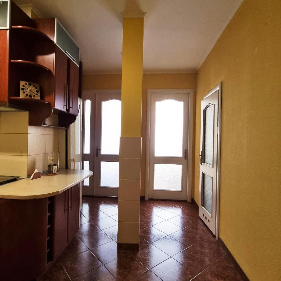 Cozy Apartment Lviv Luaran gambar